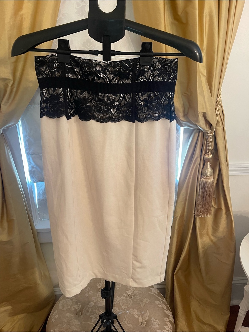 eva mendes for New York & Company Cream Pencil Skirt with Black Lace Trim